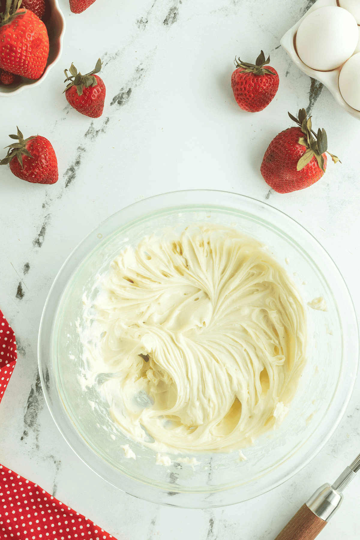 cream cheese filling in bowl
