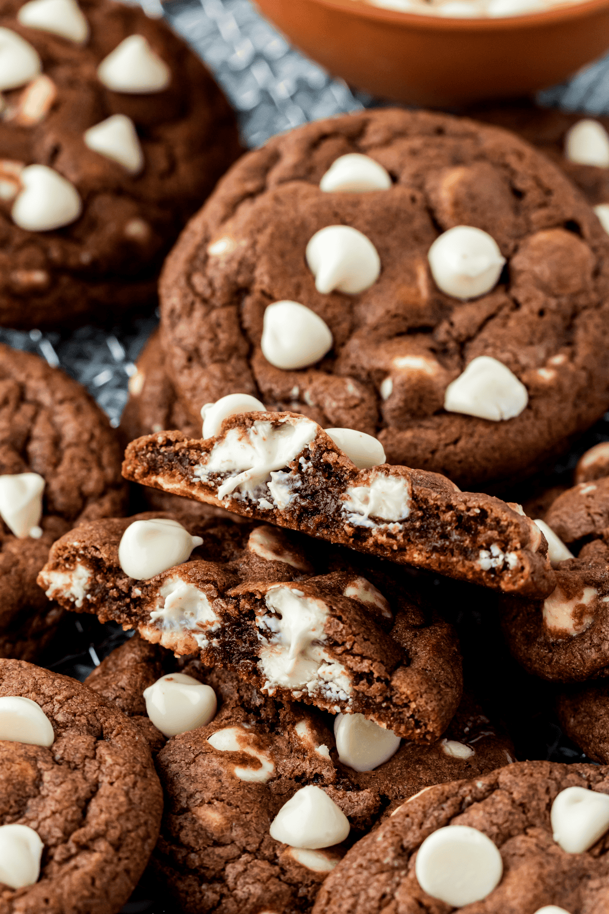 white chocolate chip chocolate cookies